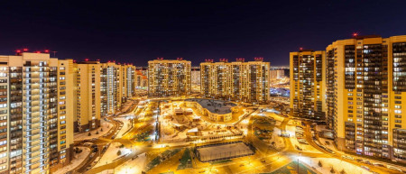 Жасырын камера күйеуінің ұйықтап жатқанын және әйелін алдап жатқанын көрсетеді